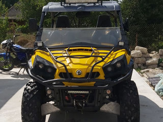 Can-Am (BRP) Commander foto 2