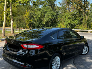 Ford Fusion foto 4