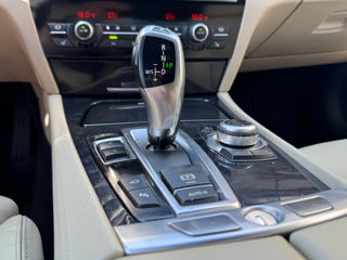 BMW 7 Series foto 14