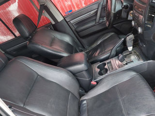 Mitsubishi Pajero Piese запчасти разборка 2008 3.2d foto 10