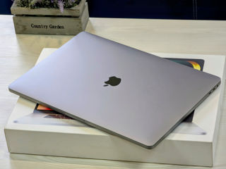 MacBook Pro 16 Retina 2020 (Core i9 9980HK/16Gb DDR4/1TB SSD/4Gb Radeon Pro 5500M/16") foto 10