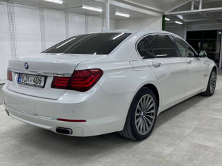 BMW 7 Series foto 4