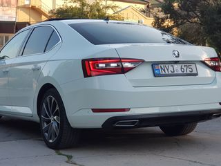 Skoda Superb foto 3