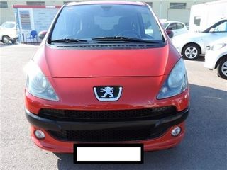 Peugeot 1007 foto 1