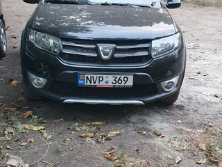 Dacia Sandero foto 1