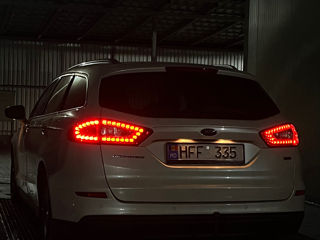 Ford Mondeo foto 9