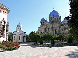 Pelerinaje la 11 manastiri din moldova 2024, timp de 1 zi, zilnic, grupuri de 6/20/45/55 persoane foto 2