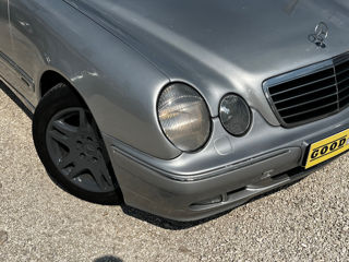 Mercedes E-Class foto 2