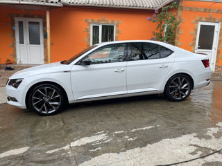 Skoda Superb foto 4