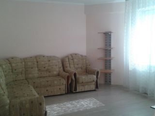 Se oferă în chirie apartament cu doua camere in bloc nou. foto 2