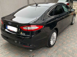 Ford Fusion foto 3