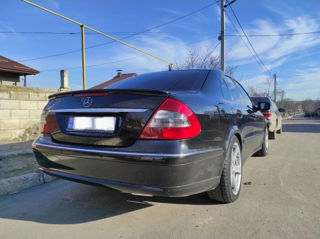 Mercedes E-Class foto 5