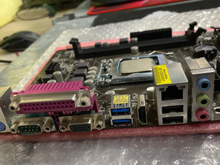 ASRock H81 BTC foto 2