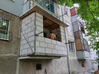 Alungirea balconului, demolarea, repararea balconului acoperiselor. Renovarea și extinderea balcoane foto 9