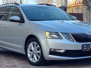 Skoda Octavia foto 2