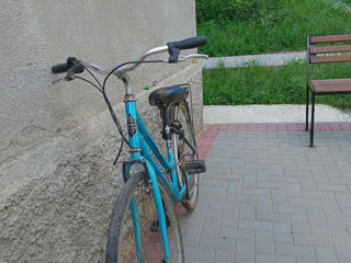 Vând bicicletă foto 2