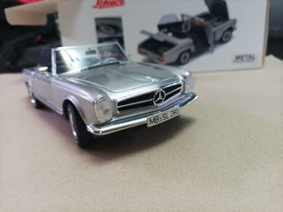 модель Mercedes 280SL 1:18 foto 10