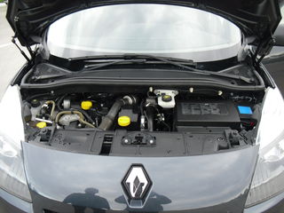 Renault Grand Scenic foto 10