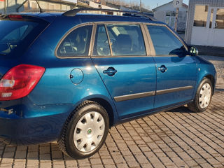 Skoda Fabia foto 2