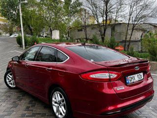 Ford Fusion foto 4