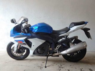 Suzuki GSX1000R foto 3