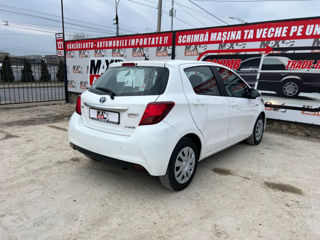 Toyota Yaris foto 3
