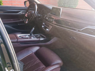 BMW 7 Series foto 7