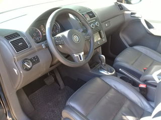 Volkswagen Touran foto 8