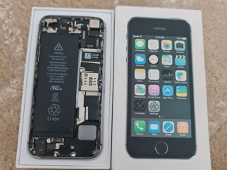 Продам iphone 5s с коробкой