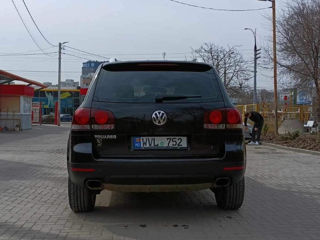 Volkswagen Touareg foto 7