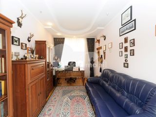 Casa cu 3 nivele, Râșcani, reparație euro, 310 mp, 2000 € ! foto 3