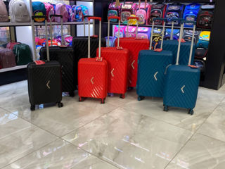 Новый приход облегченных чемоданов от фирмы Pigeon! foto 6