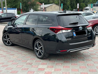 Toyota Auris foto 3