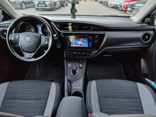 Toyota Auris foto 8