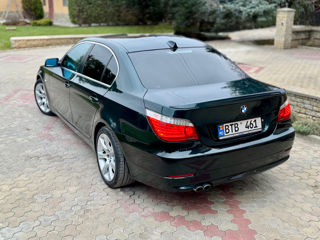 BMW 5 Series foto 7