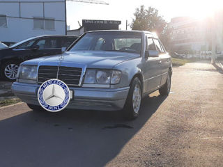 Mercedes Series (W124) foto 4