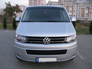 Volkswagen Caravelle foto 2