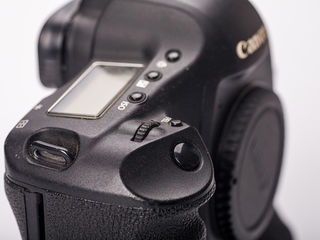 Canon EOS 1D mark III, 8700 cadre foto 8