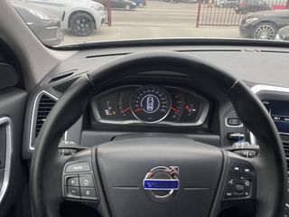 Volvo XC60 foto 8