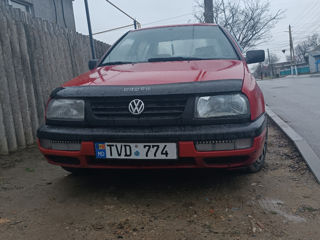 Volkswagen Vento foto 6