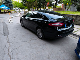 Ford Fusion foto 3