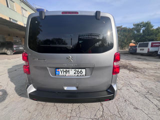 Peugeot Traveller foto 3