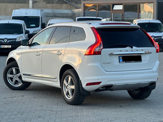 Volvo XC60 foto 5