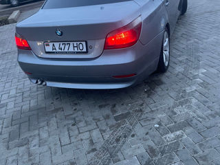 BMW 5 Series foto 5