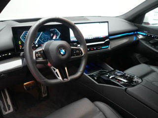 BMW 5 Series foto 3