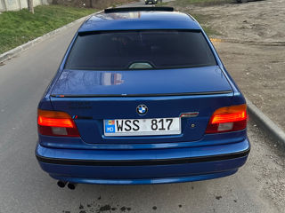 BMW 5 Series foto 7