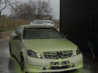 Mercedes C-Class