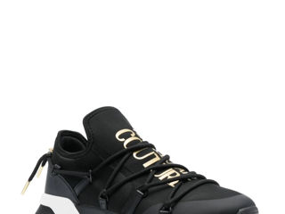 Versace  foto 1