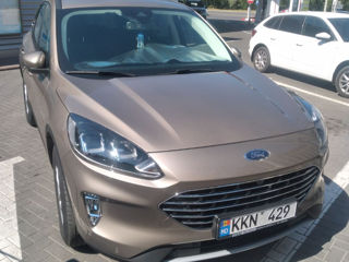 Ford Kuga foto 2