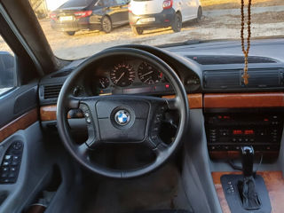 BMW 7 Series foto 7